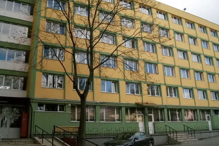 Sinucidere in caminul 14 din Hasdeu! O studenta de la Teatru s-a spanzurat FOTO