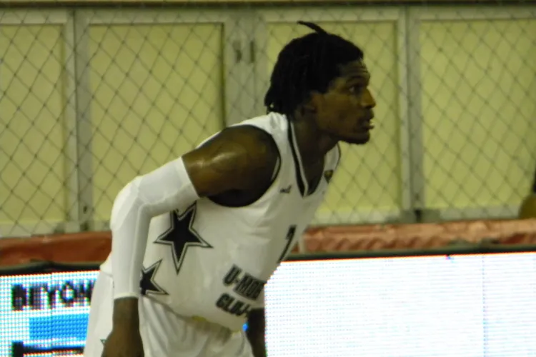 U Mobitelco BT Cluj a invins Dinamo Bucuresti 113- 68! Lawrence alley oop slam dunk  VIDEO