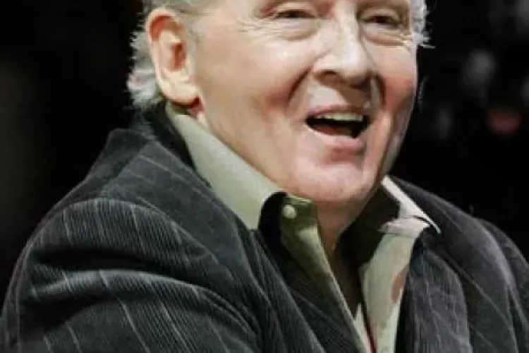 Artistul care se insoara pentru a doua oara "in familie"