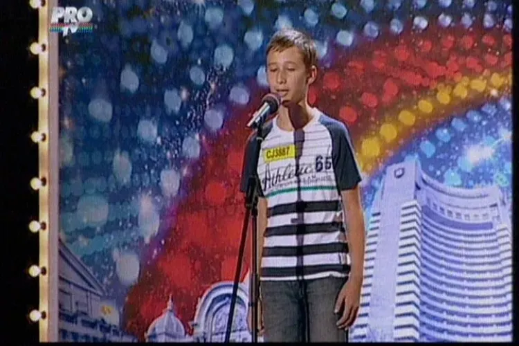 ROMANII AU TALENT - Mihai Teaca, pustiul de 12 ani care a cantat superb "O, sole mio"