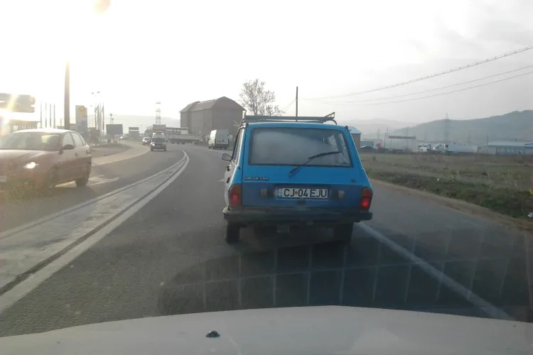 Cu porcul de 200 de kg in Dacia Break, pe DN 1, in Floresti FOTO