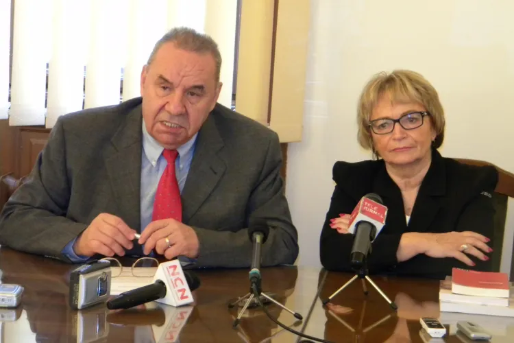 Cum l-au "executat" pe Marga colegii de la Studii Europene