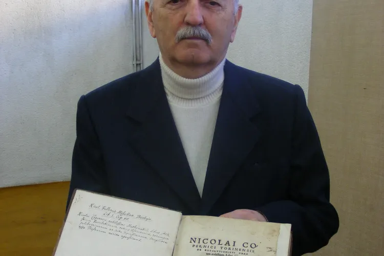 Carte de Copernic, in valoare de 2,5 milioane de euro, gasita la Biblioteca Academiei din Cluj FOTO