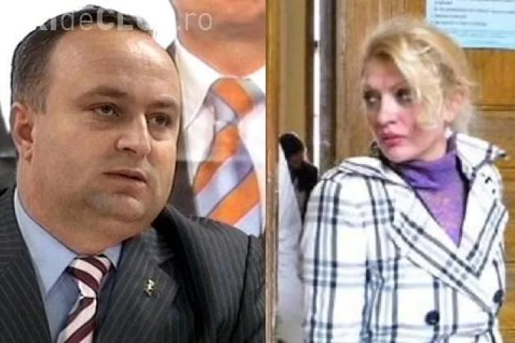 Deputatul Petru Calian a trecut pe la Nana Club, dar a scapat basma curata! Facea un "studiu de impact" la bordel