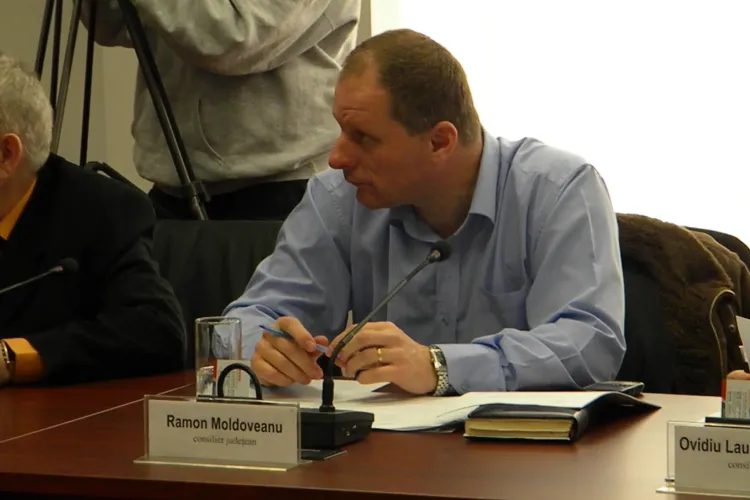 Consilierul Judetean PDL, Ramon Moldovanu, si-a dat demisia acuzandu-l pe Alin Tise! VEZI ce a scris in demisie