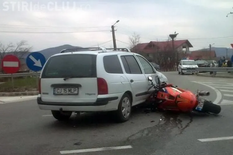 Accident in Bunesti, pe centura orasului Gherla! Un motociclist a fost lovit de un sofer
