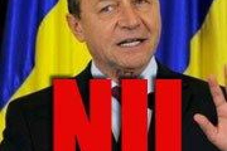 Protest Rosia Montana la Cluj: Ii scoatem lui Basescu aurul, cuprul si gazele din cap