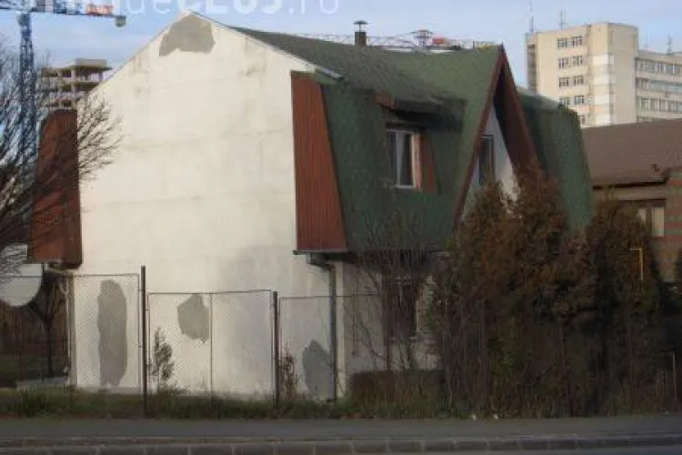 Smecherie uriasa la Compania de Autostrazi anchetata de DNA. Cinci vile din Cluj au fost vandute la jumatate de pret!