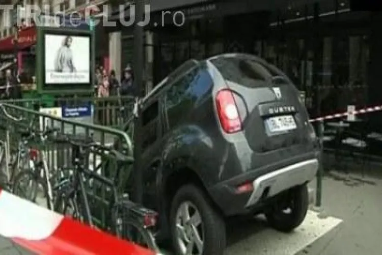 Un Duster este vedeta in Franta! A fost parcat intr-o gura de metrou. Soferul a crezut ca e parking FOTO