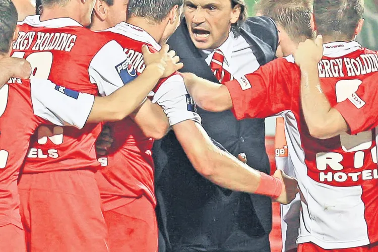 Acuzatii de BLAT in vestiarul Dinamo! Dario Bonetti si-a acuzat jucatorii ca au dat meciul