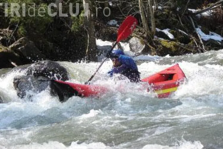 Doi angajati ai Tribunalului Cluj s-au inecat in raul Vaser in timp ce faceau rafting EXCLUSIV 