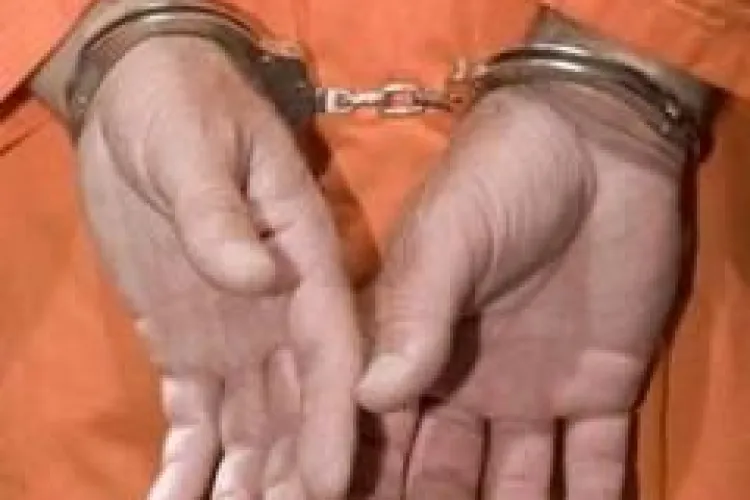 Si-a muscat agresorul de deget! O femeie din Apahida a fost talharita in propria casa de un barbat, in timp ce dormea