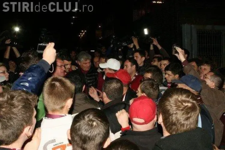 Andone si Cadu, luati la rost de suporteri! Arde GRUIA dupa umilinta cu Chiajna VIDEO