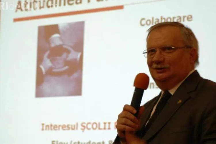 Boc ii cere demisia ministrului Educatiei: A plagiat o lucrare japoneza