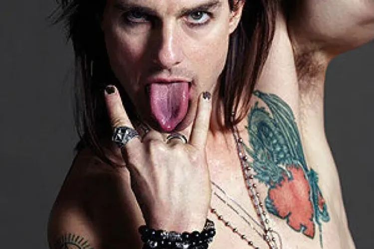 Tom Cruise arata senzational la 49 de ani FOTO