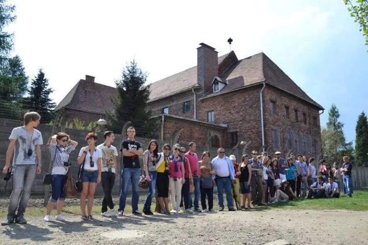 Elevi clujeni in excursie la Auschwitz in cadrul proiectului: "Noi refuzam sa uitam..." 