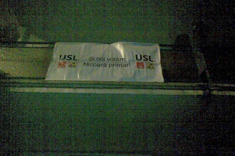 Campanie electorala la balcon, in cartierul Grigorescu FOTO