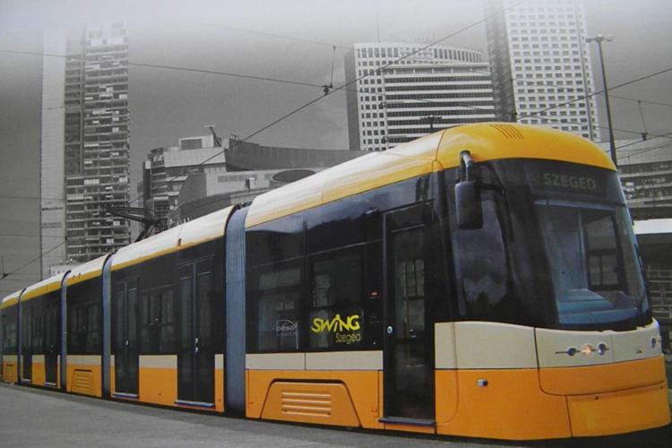 Primul tramvai modern va ajunge miercuri la Cluj-Napoca! Vezi cand va face probele oficiale prin oras