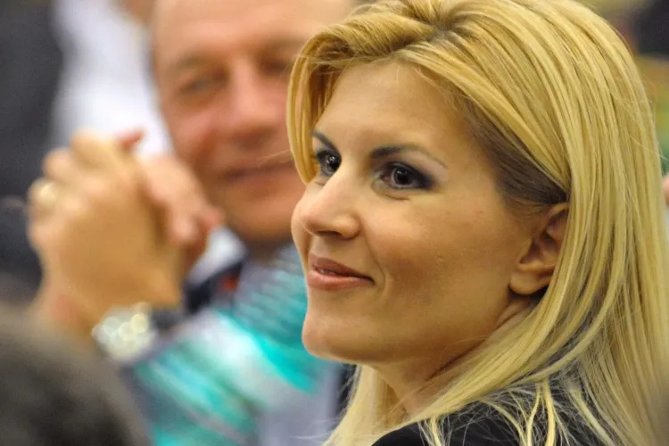 Elena Udrea vrea sa faca un copil