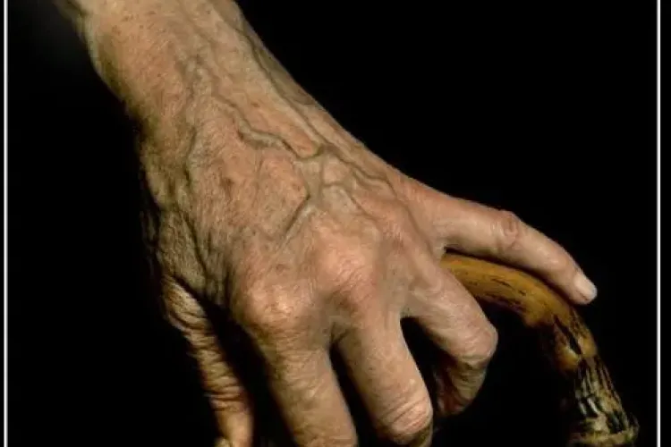 Cel mai batran om din Romania are 112 ani 