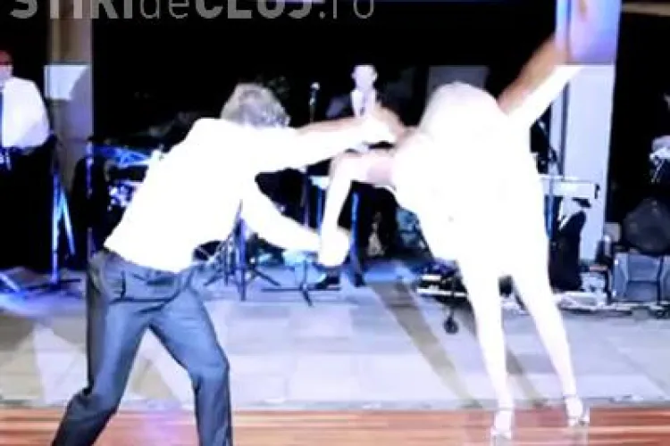 Vezi cel mai reusit dans al mirilor! Au uimit pe toata lumea cu miscarile lor - VIDEO