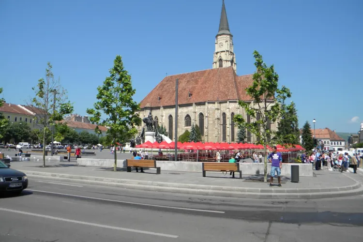 Zilele Clujului: Latura vestica a Pietei Unirii se inchide