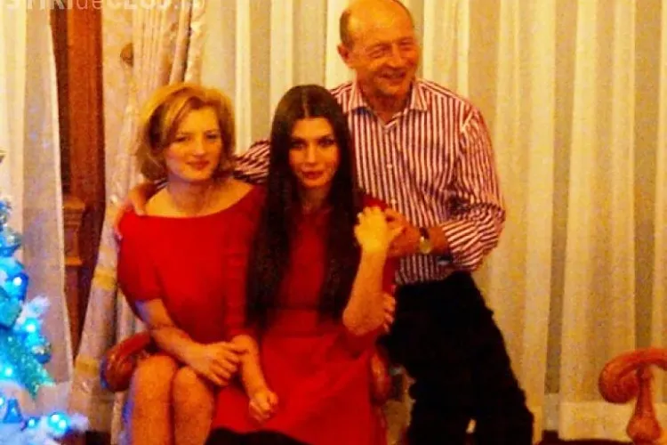 Basescu isi doreste de la fetele lui Elena si Ioana ... nepotei