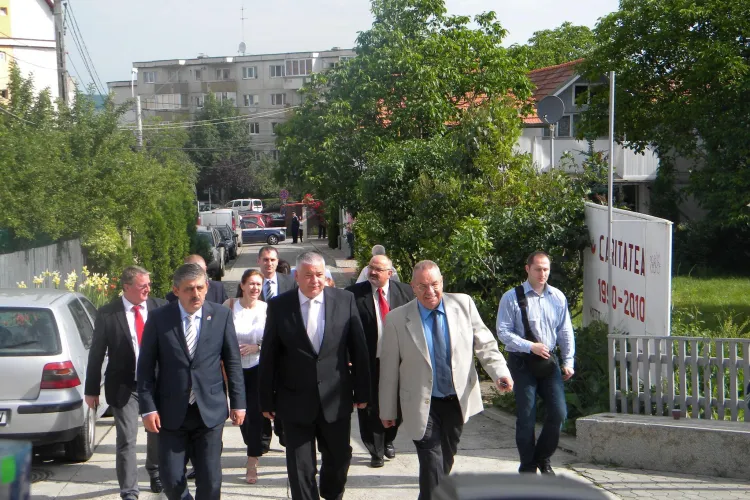 Andrei Marga: "Am votat pentru mai multa cinste in administratie" VIDEO