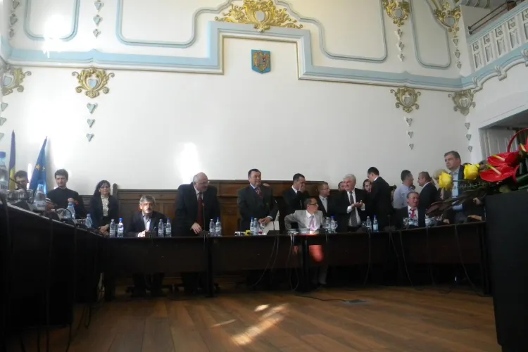Prefectul si subprefectul, investiti in functii la Cluj-Napoca VIDEO