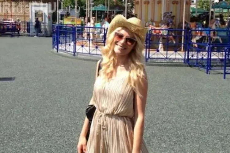 Laura Cosoi a scris un mesaj de despartire pe blogul sau