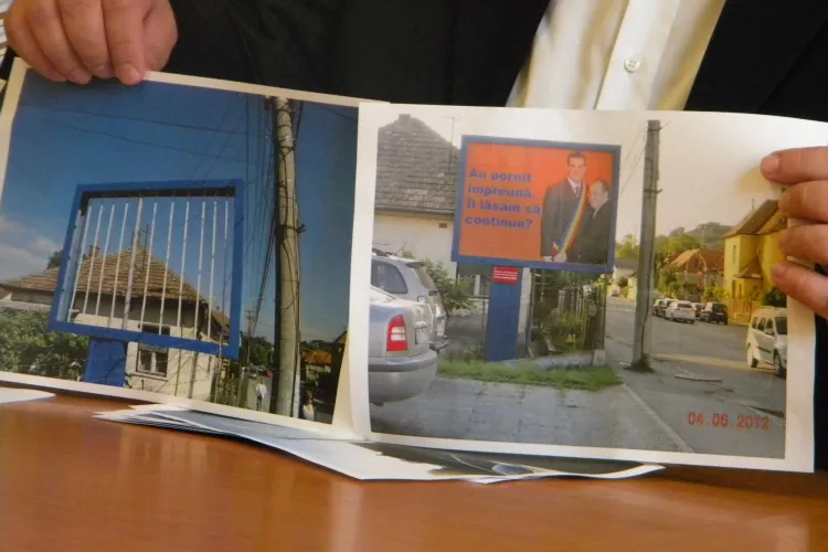 Nicoara sustine ca afisele de campanie postate pe panourile din oras "au fost devalizate" 