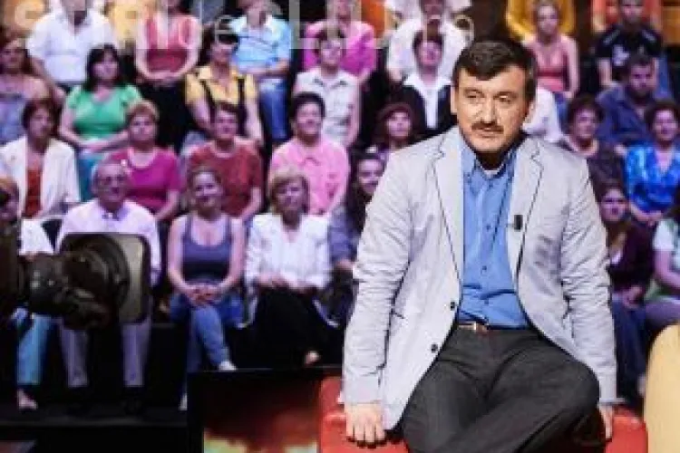 Constantin Trofin ii raspunde Luciei Hossu Longin: Emisiunea mea de pe TVR 2 nu costa 100.000 de euro pe luna