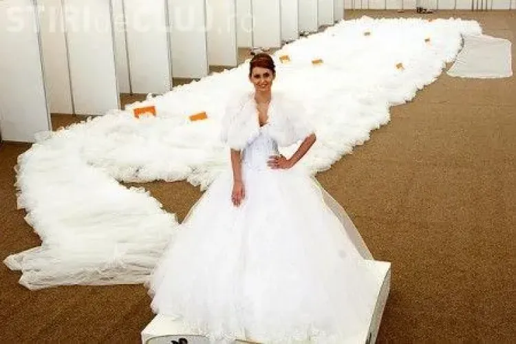 Cea mai lunga trena de mireasa. Vezi cati metri are VIDEO