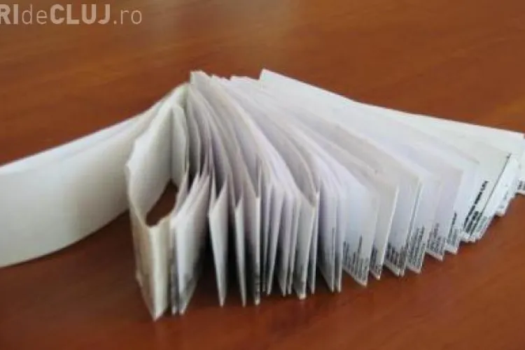 FRAUDA LA BAC: Un elev a fost prins cu o fituica de 11 metri