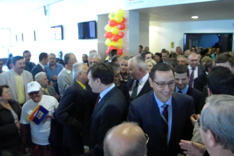 Taxa de solidaritate propusa de Ponta, criticata de Crin Antonescu