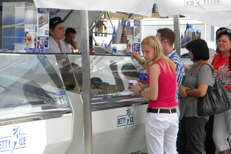 Clujenii IUBESC Festivalul Inghetatei FOTO