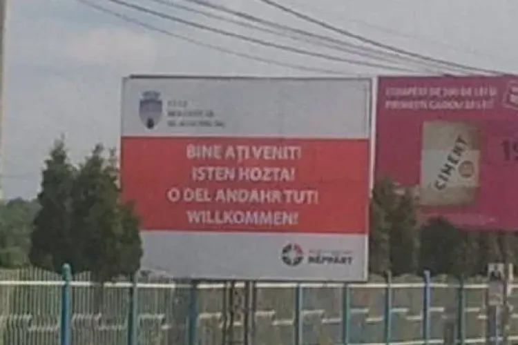 Panoul cu mesajul in limba maghiara "Bine ati venit!", reamplasat la intrare in Cluj! Nepotul lui Tokes a invins sistemul