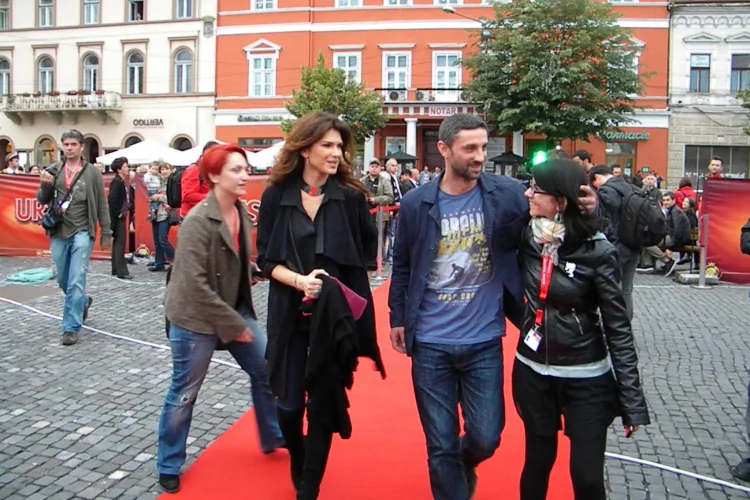 TIFF -ul a inceput pe ploaie! Tudor Giurgiu si Chirilov s-au rugat ca vremea sa tina cu ei VIDEO si FOTO