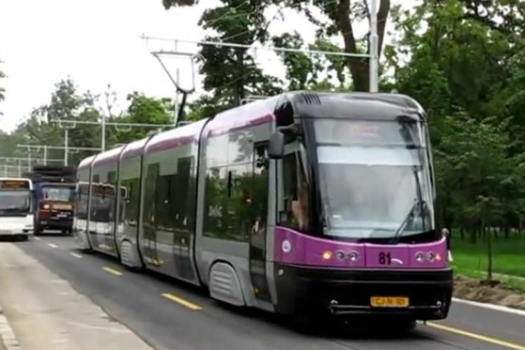 Tramvaiul MOV a iesit in probe pe tronsonul Manastur - Piata Garii VIDEO