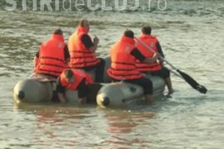 Pompierii clujeni au găsit copilul înecat în Arieș