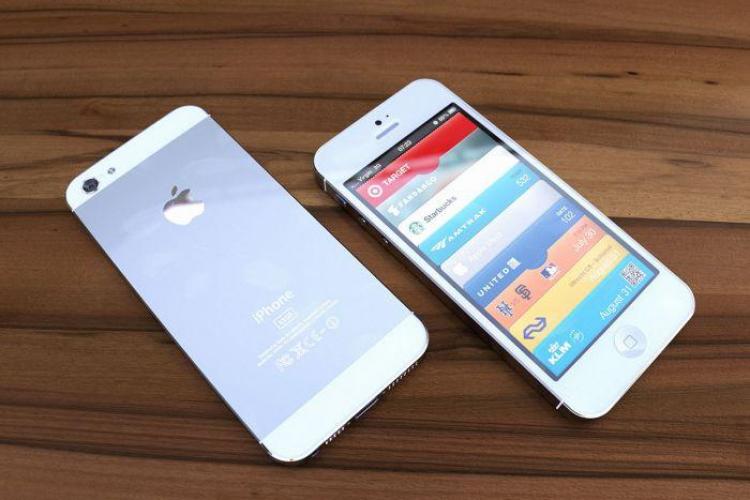 Cum ar putea arăta iPhone 5 de culoare albă