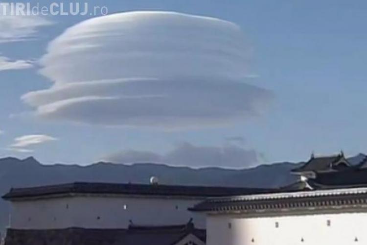 FABULOS! Un nor într-o formă rară pe cerul Japoniei VIDEO