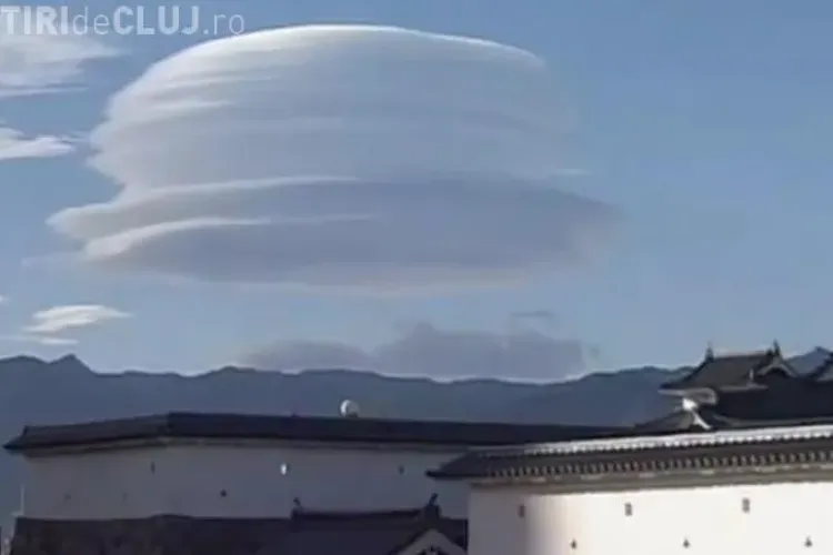 FABULOS! Un nor într-o formă rară pe cerul Japoniei VIDEO