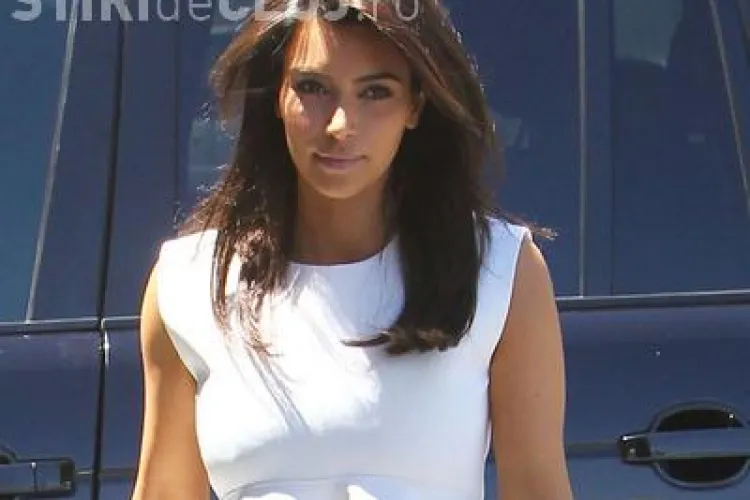 Kim Kardashian a pozat ca și SOPHIA LOREN. I-a reușit? FOTO