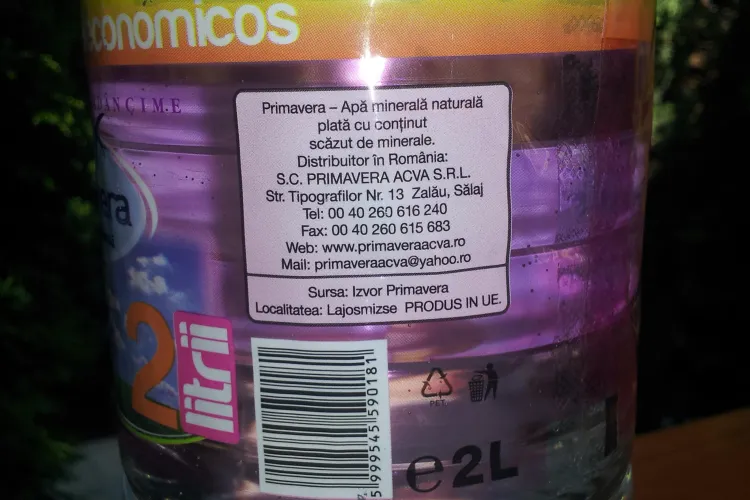 Apa minerală la 2 LITRII - Greșeli din comerț FOTO