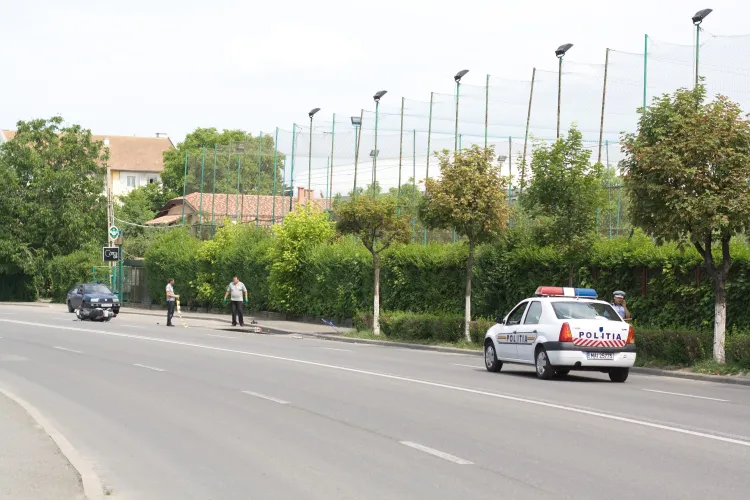 Accident in Grigorescu! Un scuter s-a răsturnat din cauza vitezei! Poliția refuză să ofere informații FOTO