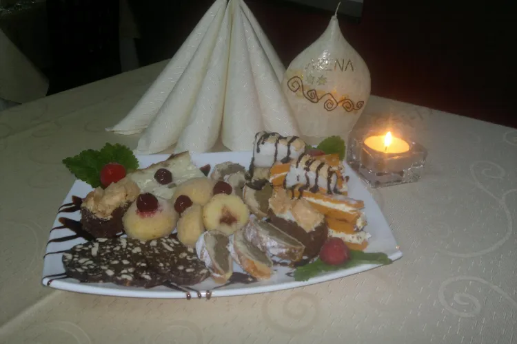 Vrei prajituri de casa la evenimentul tau? Pensiunea Arena iti livreaza cele mai bune prajituri fara conservanti FOTO (P)