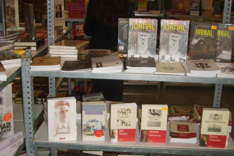 Caravana BookLand aduce la Iulius Mall din Cluj-Napoca peste 70 de edituri
