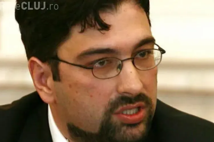 PDL acuza: O televiziune ne-a pus microfoane pe sub usa