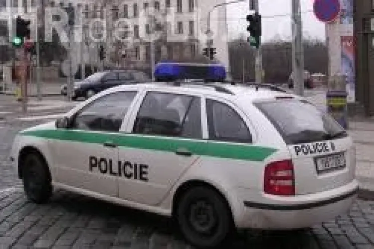 Trei romani, gasiti morti intr-un apartament din Cehia